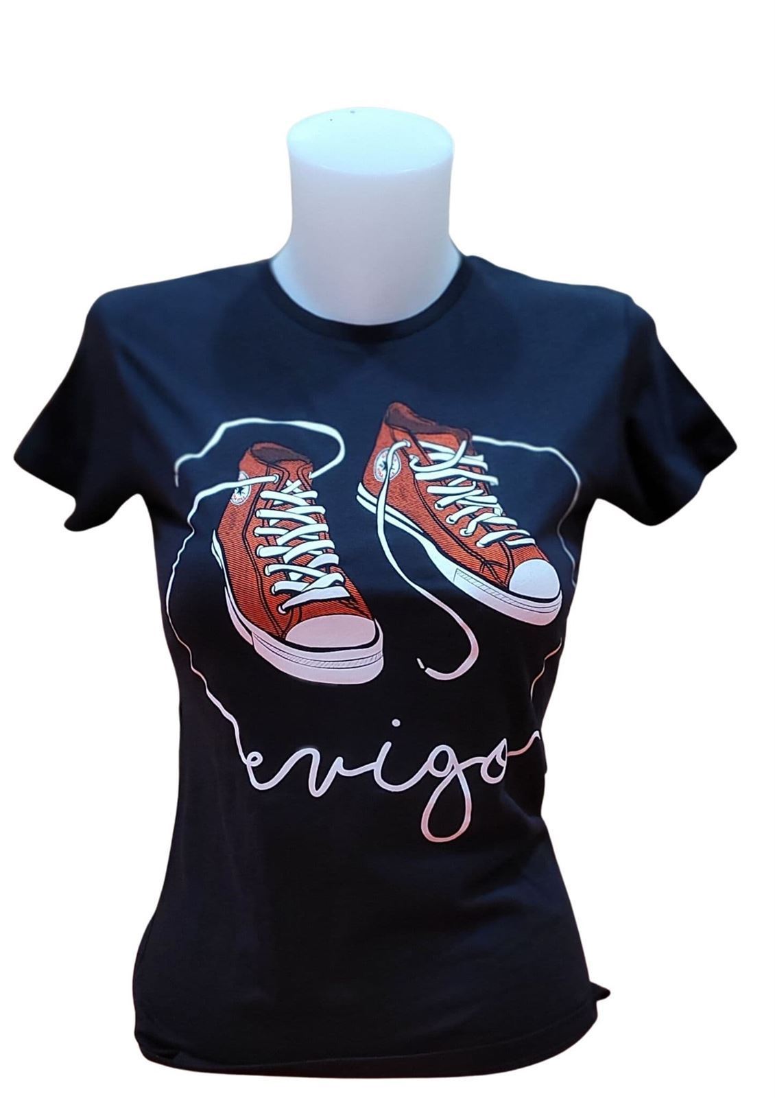 Camiseta Moza Morriña Vigo zapatillas - Imagen 1